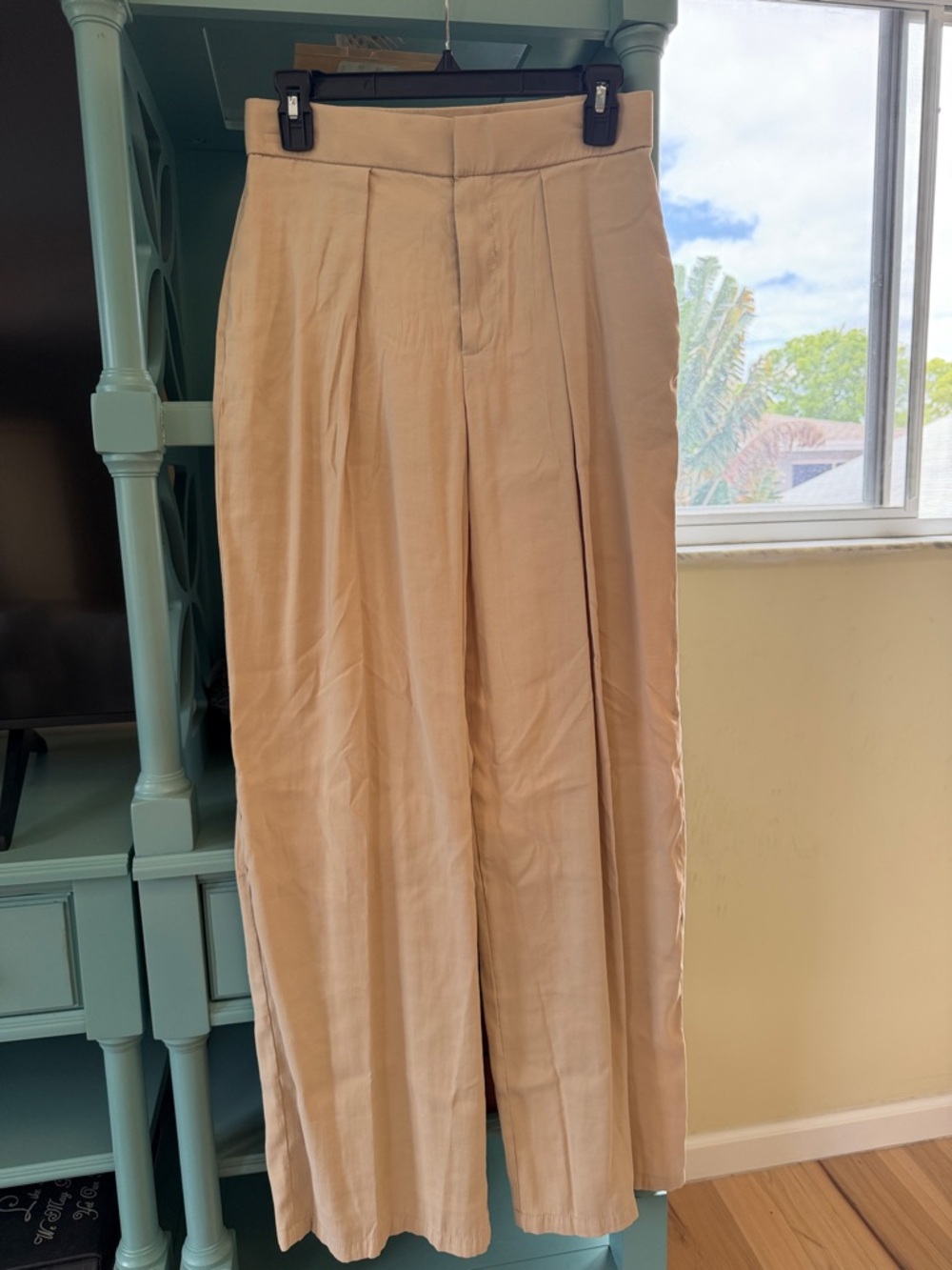 Forever 21 Cream Wide-Leg Pleated Chinos